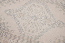 4x6 Old & Vintage Tukish Area Rug