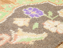 5x9 Old& Vintage Turkish Area Rug