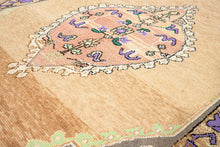 5x9 Old& Vintage Turkish Area Rug