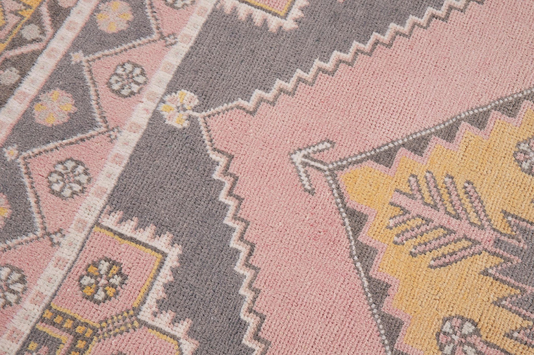4x6 Old & Vintage Turkish Area Rug