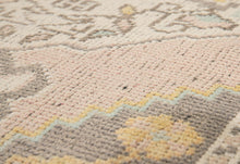 2x4 Old& Vintage Turkish Area Rug